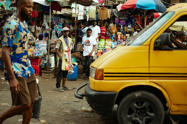 Comment la technologie modifie-t-elle nos interactions sociales ?